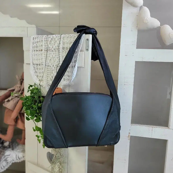 [BUNJANG] Under 82 Genuine Leather Shoulder Bag / 언더 82 소가죽 숄더백