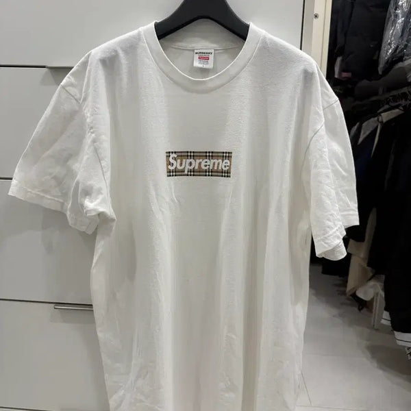 [BUNJANG] Supreme Burberry Box Logo T-Shirt (Large) / 슈프림 버버리 박스로고 L