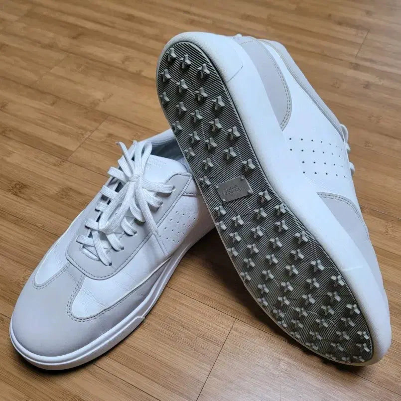 [BUNJANG] Master Bunny Edition Men's Spikeless Golf Shoes / 마스터바니 골프화 남성 스파이크리스화