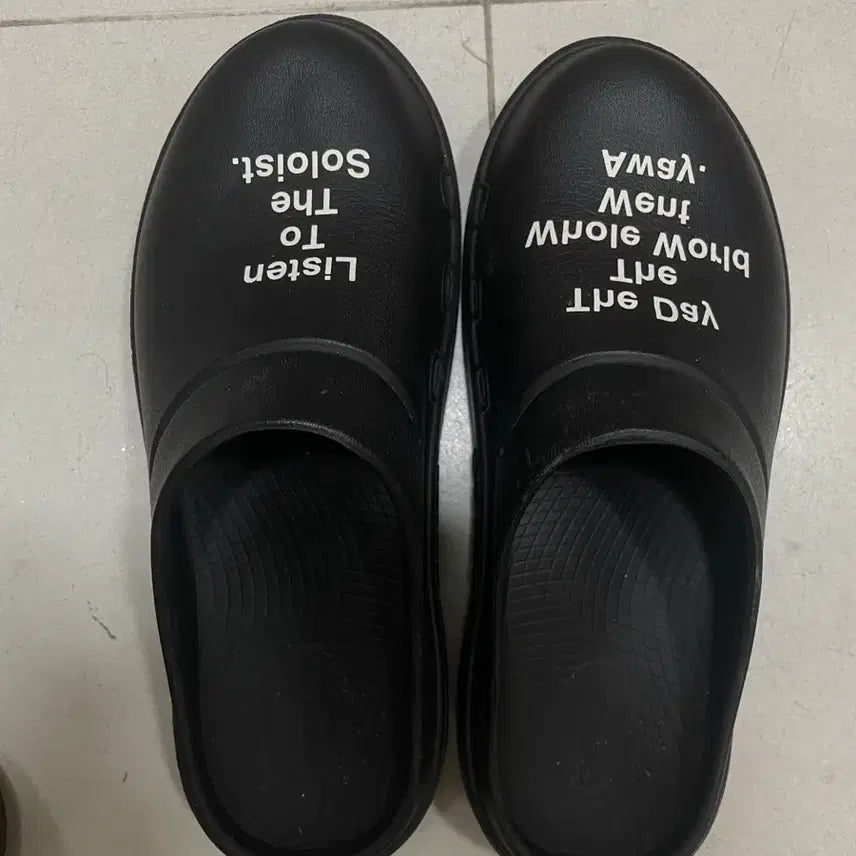 [BUNJANG] Soloist x OOFOS EU41 Sandals / 솔로이스트 우포스 EU41