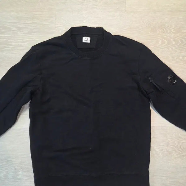 [BUNJANG] CP Company Black Sweatshirt L / CP컴퍼니 블랙맨투맨 L