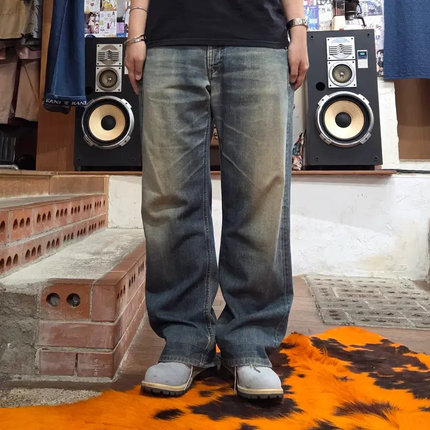 [BUNJANG] Lee Washed Semi-Wide Denim Pants / JPN LEE 워싱 세미와이드 데님팬츠