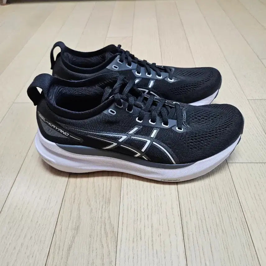 [BUNJANG] ASICS Gel-Kayano 31 Running Shoes Black/White 265mm / 아식스 젤카야노 31 러닝화(265mm)