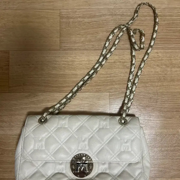 [BUNJANG] MCM Chain Bag / 메트로시티 체인백