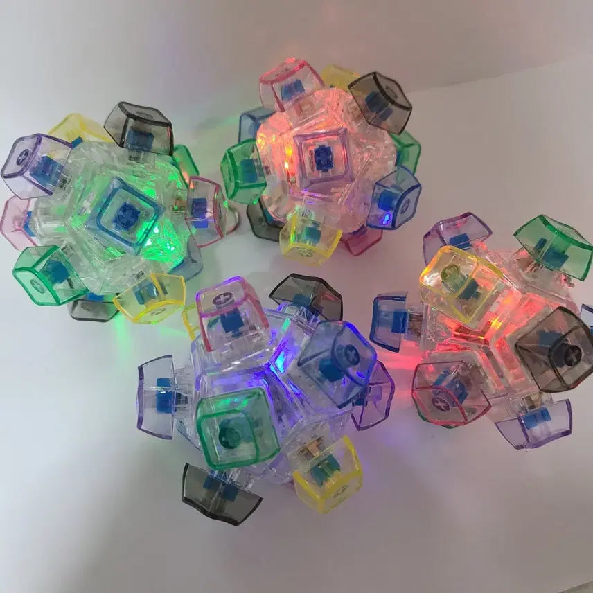 [BUNJANG] 12-Bulb Sphere LED Cube Keycap Keychain / [새상품] 12구 공모양 LED 큐브 키캡 키링