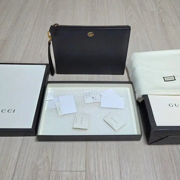 [BUNJANG] Gucci Marmont Standing Strap Clutch / 구찌 마몽트 스탠딩 스트랩 클러치 정품 팝니다