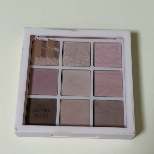 [BUNJANG] Holika Holika Almost Grape Eye Palette / 홀리카 홀리카 아이 팔레트 얼모스트 그레이프