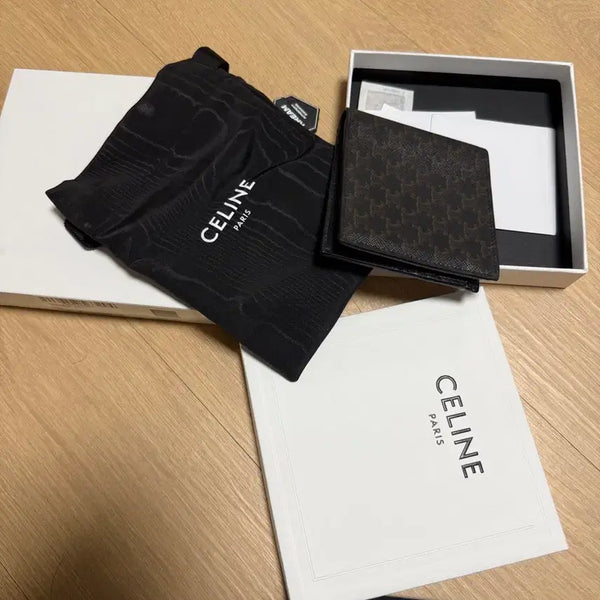 [BUNJANG] Celine Canvas Bi-Fold Wallet / 셀린느 캔버스 지갑