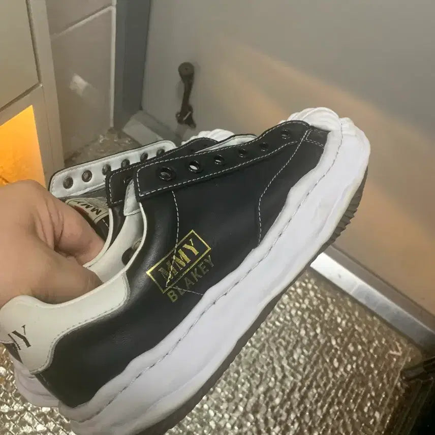 [BUNJANG] Mihara Yasuhiro Blakey Black Size 41 / 미하라 야스히로 블레이키 41