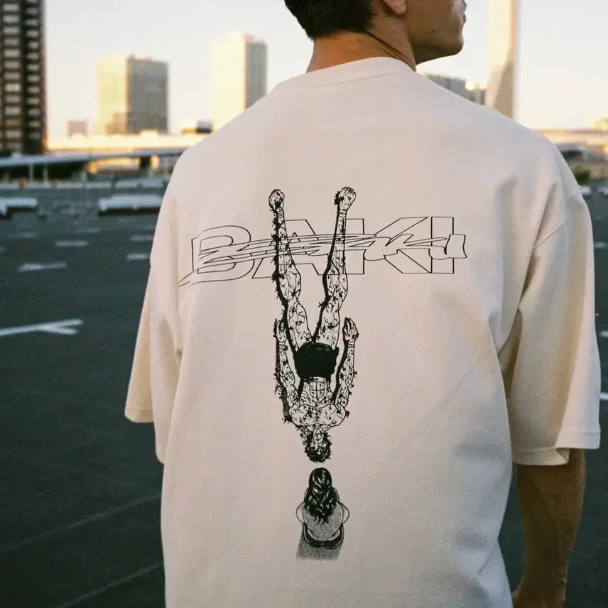 [BUNJANG] PROPELLER x BAKI Graphic T-Shirt Beige M / PROPELLER x 바키 BAKI 한마바키 그래픽 티셔츠 M