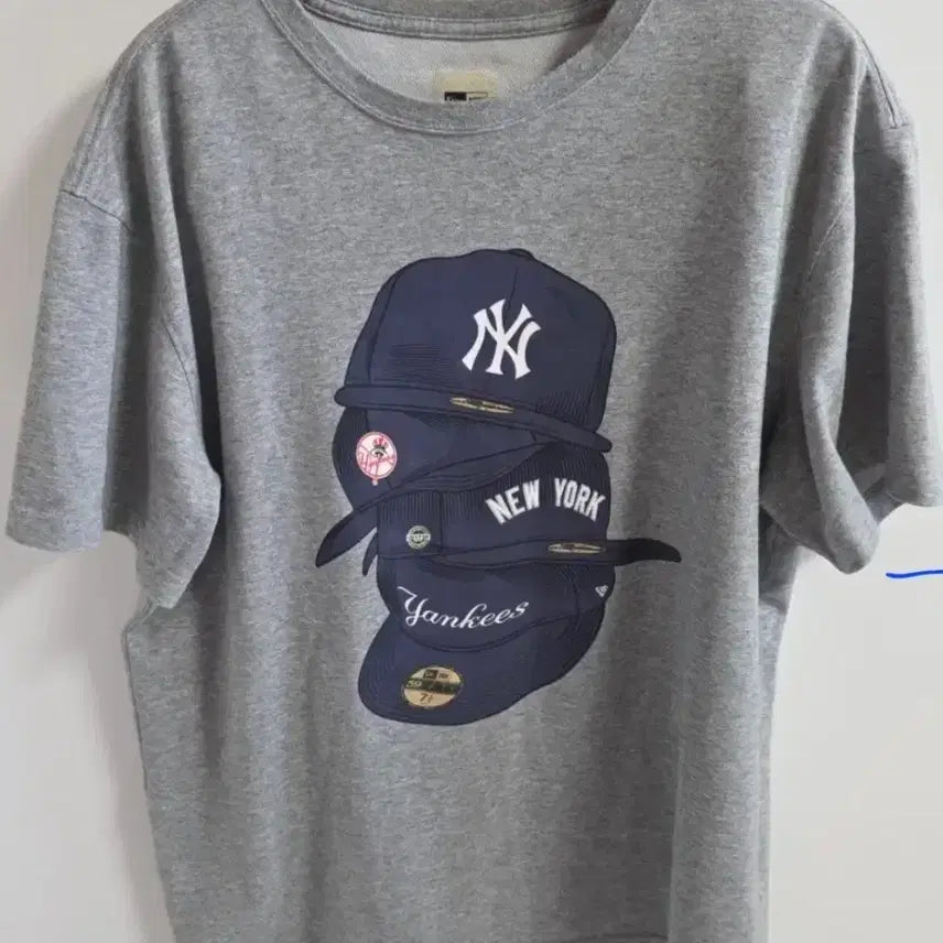 [BUNJANG] New Era New York Yankees Gray T-Shirt (XL/105) / [뉴에라] 뉴욕 양키즈 회색 반팔티(105)