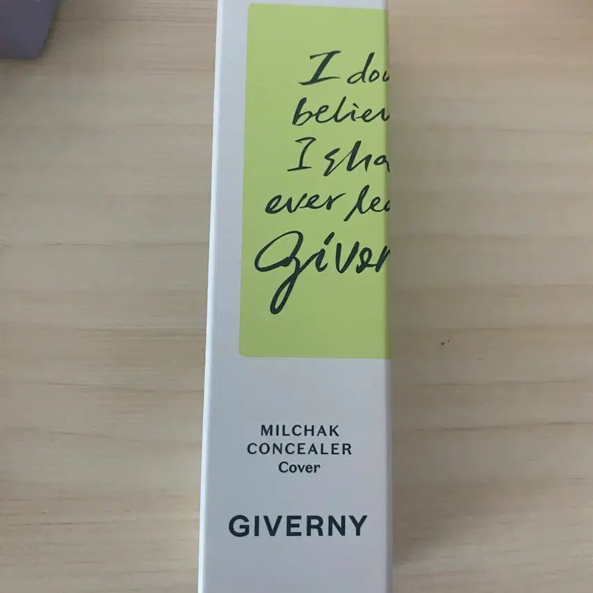 [BUNJANG] Giverny Close-Fit Cover Concealer 21NW Light Beige / 새 제품) 지베르니 밀착 커버 컨실러 21NW 라이트 베이지
