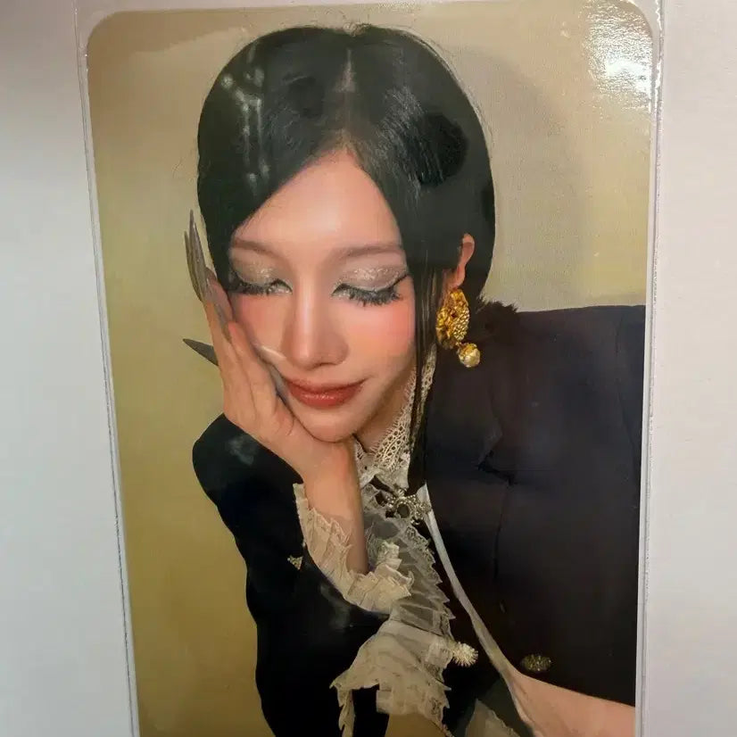 [BUNJANG] XLOV Louis Sleeping Photocard / XLOV 잠자는 루이