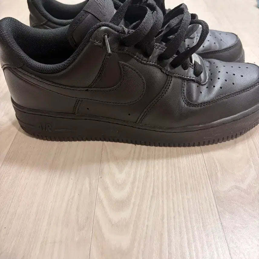 [BUNJANG] Nike Air Force 1 '07 Sneakers / 에어포스 260