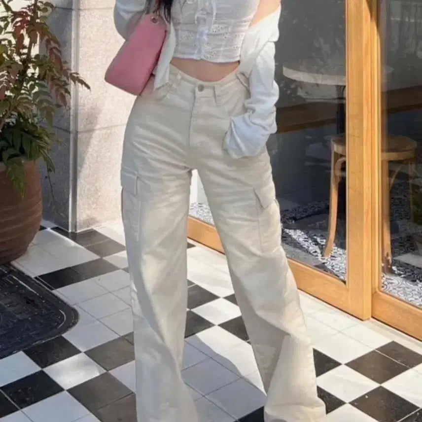 [BUNJANG] Kinda Me Golban Volume Up Cargo New Jeans Semi Wide Jeans Beige M / 카인다미골반볼륨업카고 뉴진스 연베이지 세미 와이드진골반뽕M[새상품]