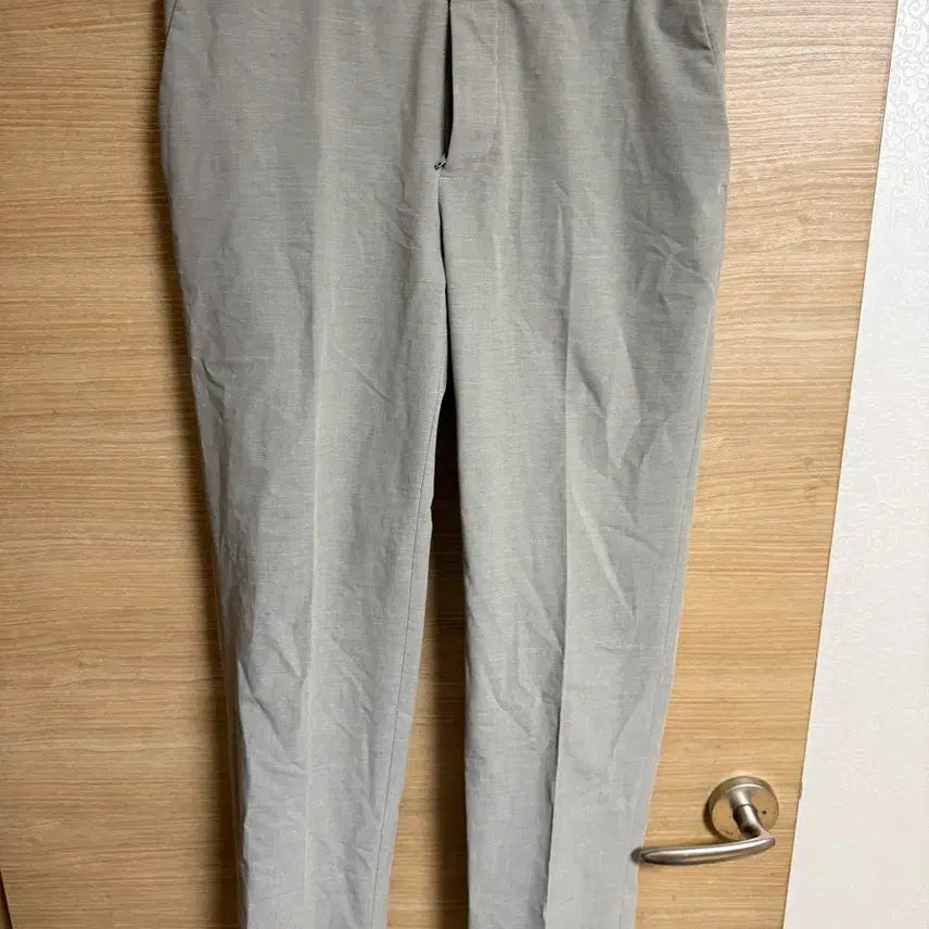 [BUNJANG] GIORDANO Concept One Slim Fit Beige Slacks Size 32 / [32] 지오다노 GIORDANO 컨셉원 슬림핏 베이지 슬랙스