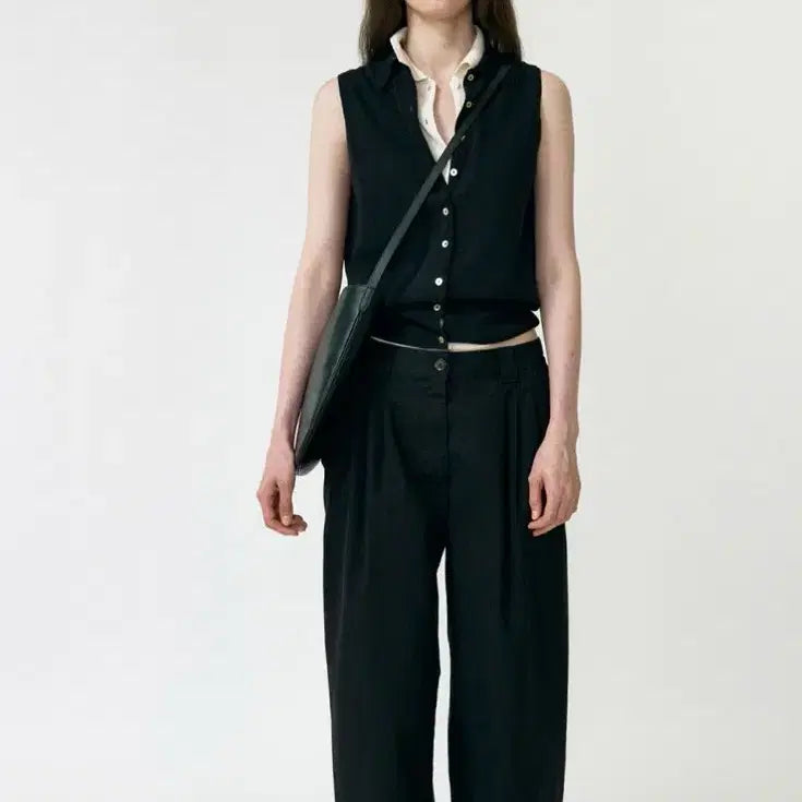 [BUNJANG] Nothing Written Lash Sleeveless Knit Top Black / 낫띵리튼 Lash sleeveless knit top 검정