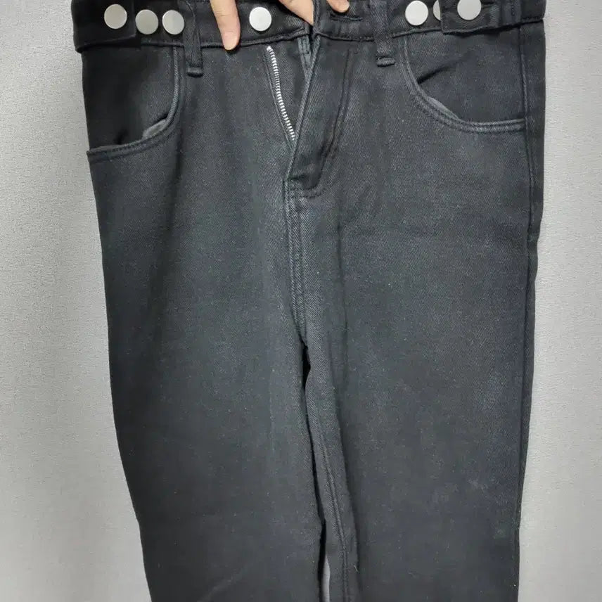 [BUNJANG] Black Denim Jeans (XS) / 블랙 데님 청바지 (XS)
