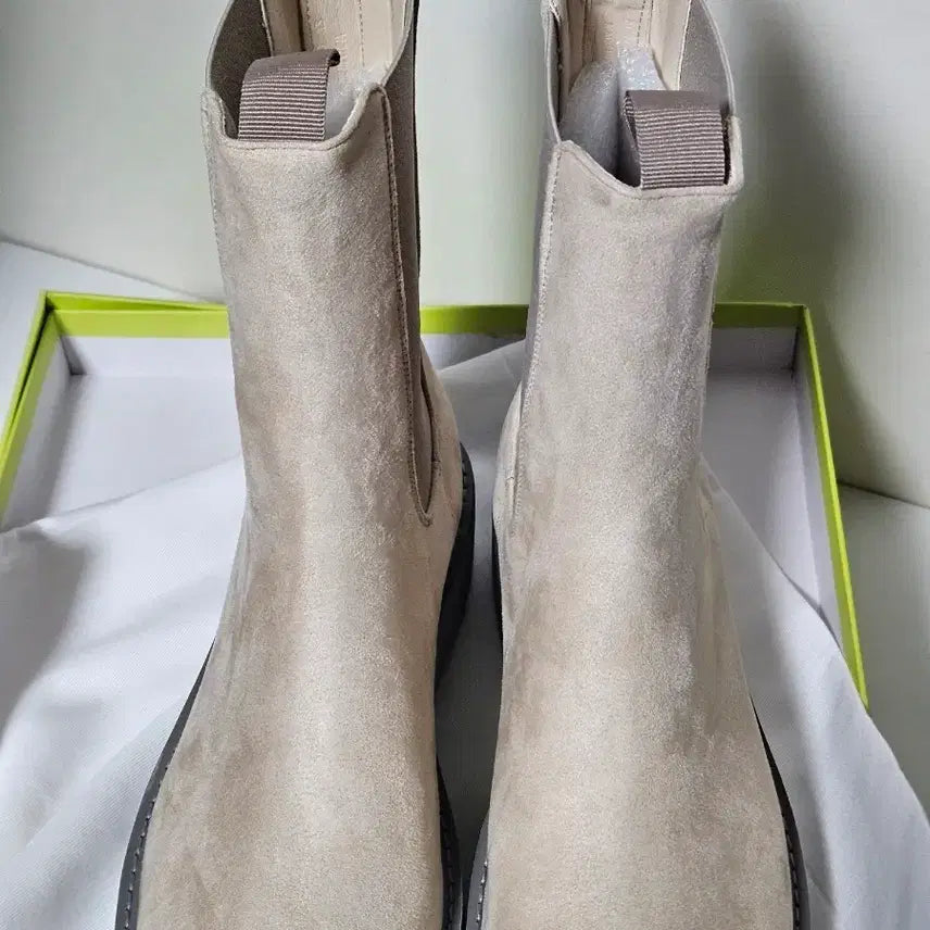 [BUNJANG] Kang Jamae Middle Chelsea Boots Bugs Bunny 7cm / 강자매 미들 첼시 부츠 벅스버니 7cm