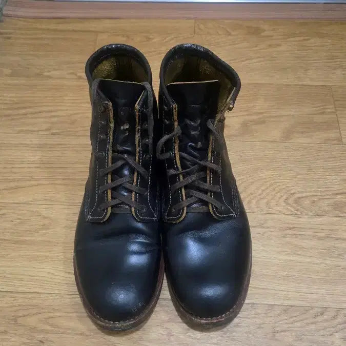 [BUNJANG] Red Wing 9060 Boots Size 260 / 레드윙 9060 260사이즈