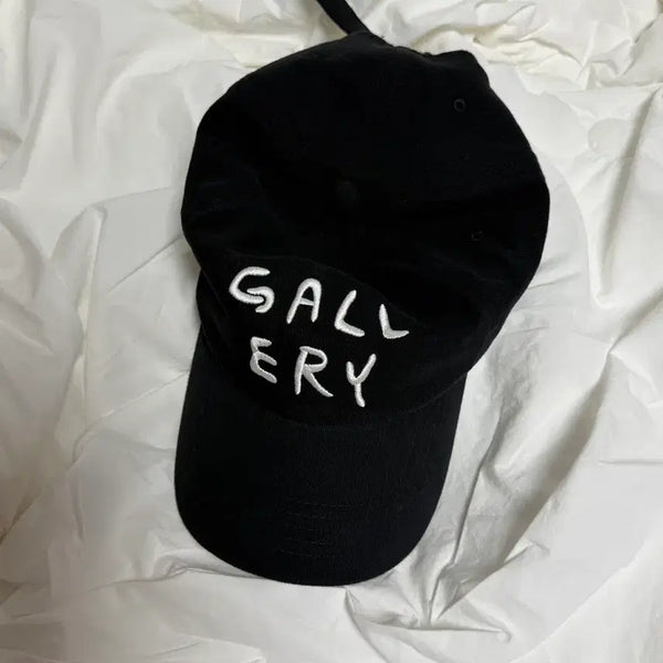 [BUNJANG] Gallery Logo Ball Cap Black / 1011갤러리 Gallery Logo Ball Cap Black