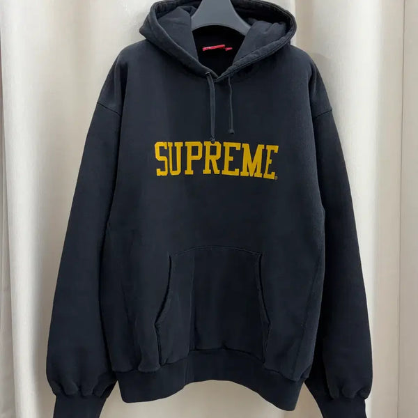 [BUNJANG] Supreme Inside Out Crewneck Sweatshirt Black XXL / 슈프림 바시티 후드 스웨트셔츠 블랙 - 23FW