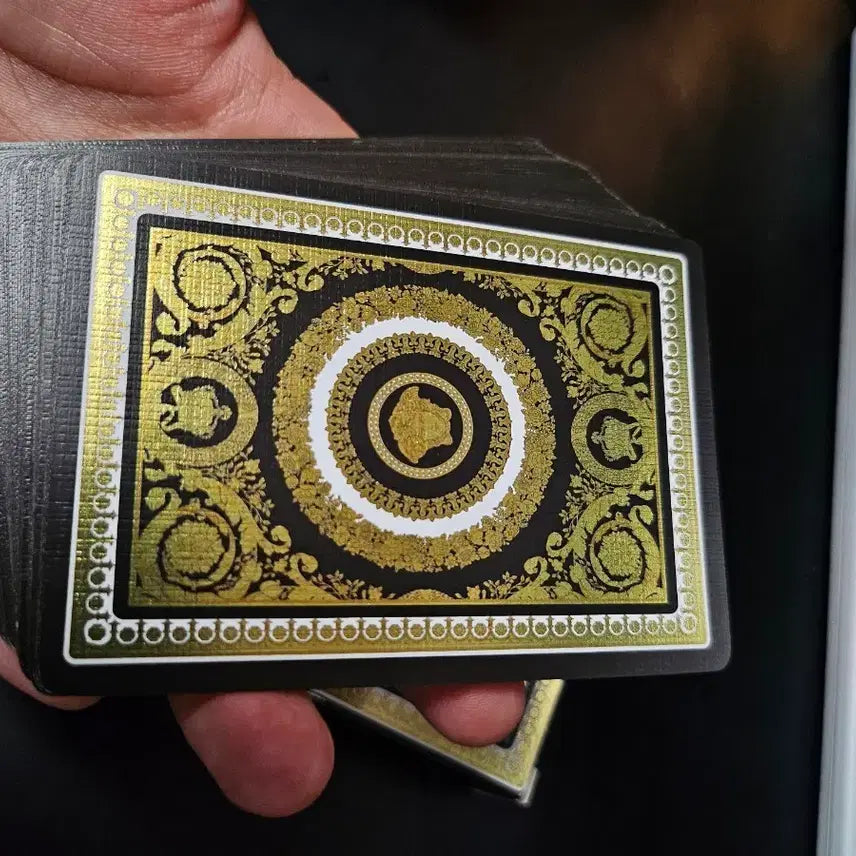 [BUNJANG] Versace Trump Card Set (Gold Trim) / 베르사체 트럼프카드 팝니다.(색상 2종/각 10만원)
