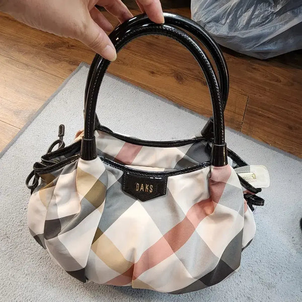 [BUNJANG] Vintage Daks Check Shoulder Bag / 빈티지존 닥스 체크 숄더백 가방