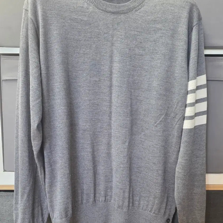 [BUNJANG] Thom Browne 4-Bar Stripe Grey Knit Sweater / 톰브라운 4선 완장 그레이 니트
