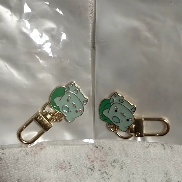 [BUNJANG] Bundle Set Bulbasaur Keychains (2 pcs) / 일괄 포켓몬 귀여운 이상해씨 키링 두 개 판매합니다