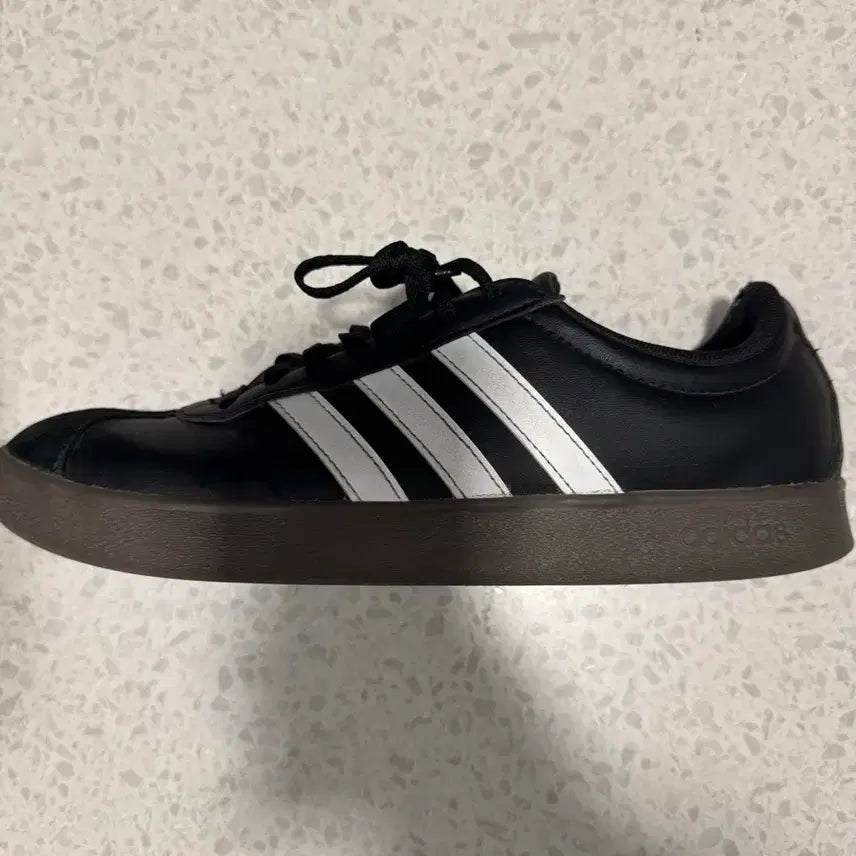 [BUNJANG] Adidas VL Court Base Core Black Sneakers (ID3715) Size 240 / 아디다스 VL 코트 베이스 코어 블랙 (ID3715) 240