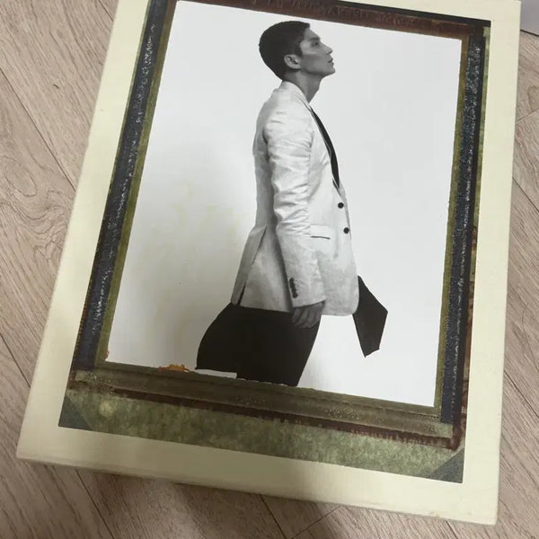 [BUNJANG] Lee Joon Gi Pre-Military Photo Essay Book / 이준기 배우 군입대전 사진집 팔아요