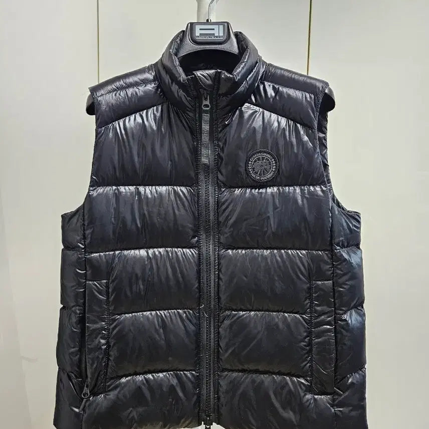 [BUNJANG] Canada Goose Women's Down Vest Black Size S / 캐나다구스 여성 다운 베스트(S 사이즈)