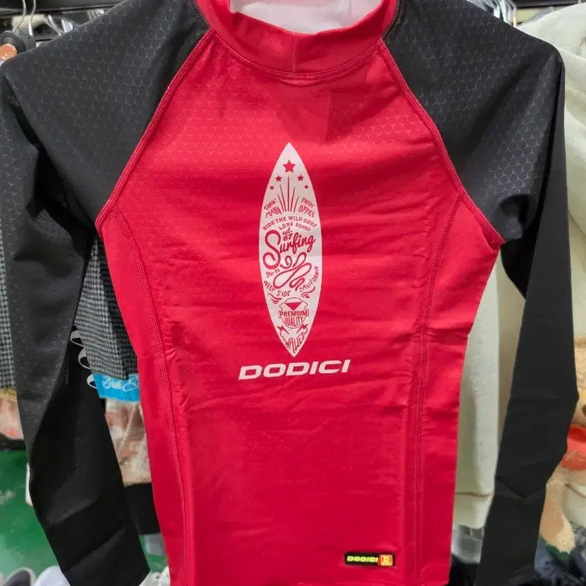 [BUNJANG] Dodici Rash Guard XS Red/Black / (새상품)도디치 래쉬가드 XS 레드/블랙