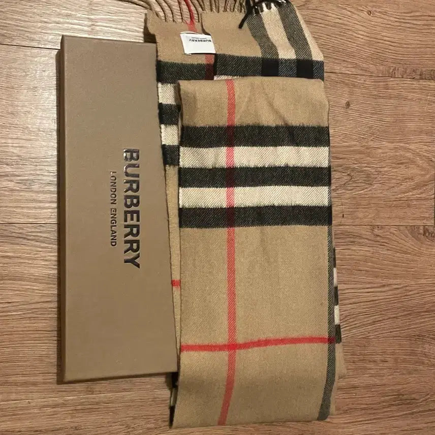 [BUNJANG] Burberry Cashmere Scarf / 버버리 캐시미어 머플러