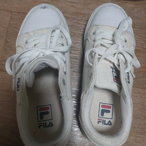 [BUNJANG] Fila Women's Sneakers / 필라 여성 신발 235 팝니다