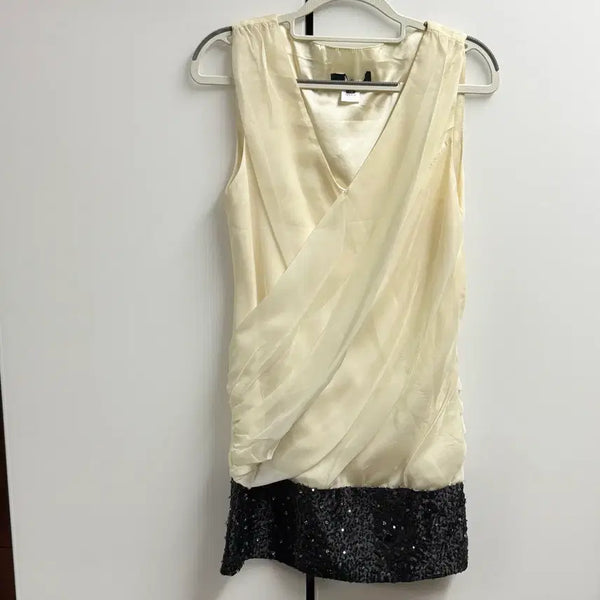[BUNJANG] 100% Silk Wrap Dress with Black & Silver Sequins / 슬리브 실크100 랩 원피스 블랙 실버 스팽글 (36)