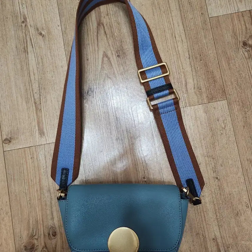 [BUNJANG] Oryani Lottie Saddle Crossbag / 오야니 로티 새들 크로스백