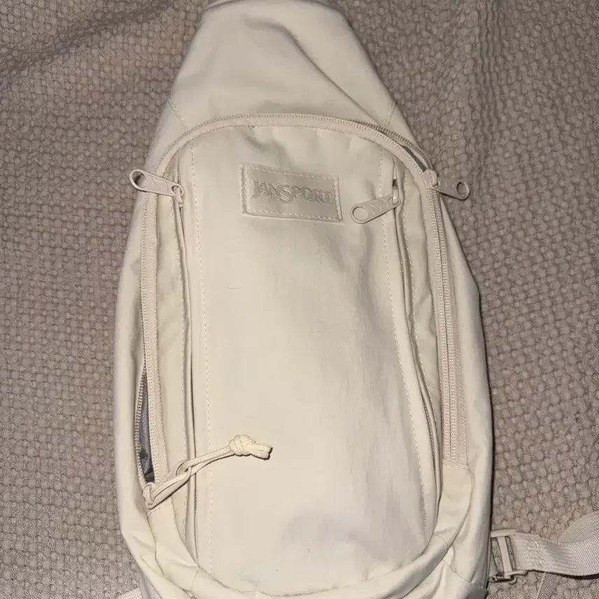 [BUNJANG] JanSport Sling Bag Beige / 잔스포츠 크로스백 슬링백 베이지