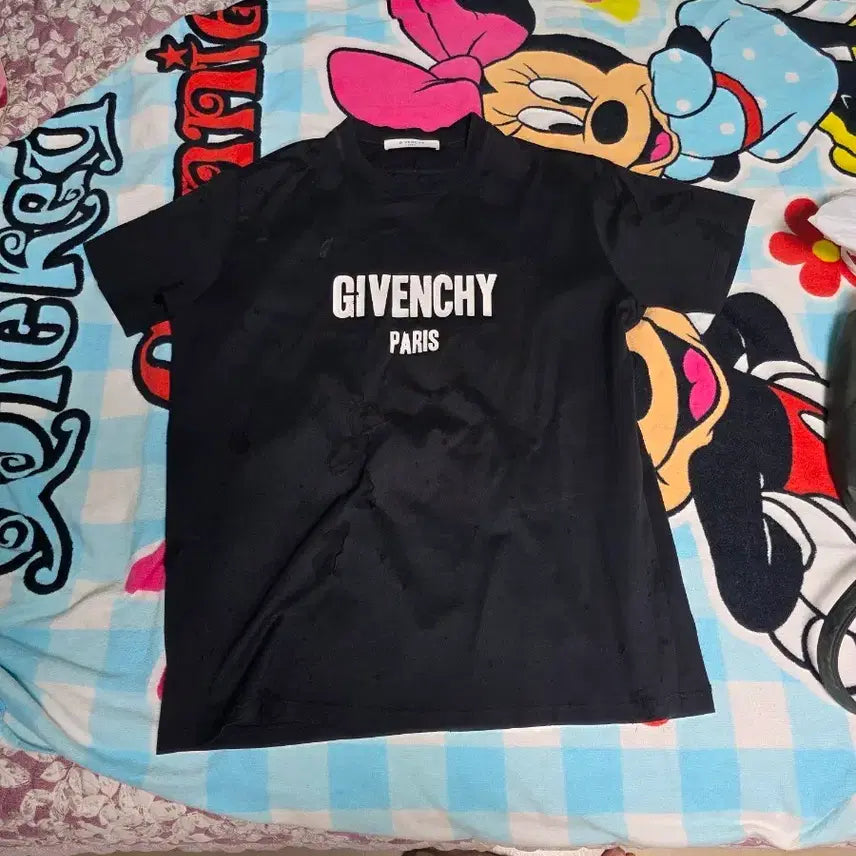 [BUNJANG] Givenchy Black Short-Sleeve T-Shirt Size S (Oversized Fit) / 지방시 반팔 티셔츠 블랙 s 105