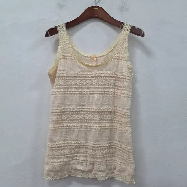 [BUNJANG] INGNI Sleeveless Lace Detail Top / INGNI 나시 슬리브리스