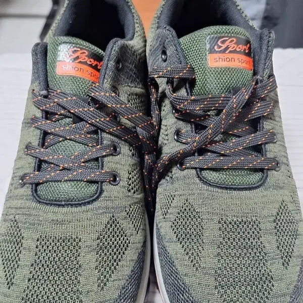 [BUNJANG] Khaki Sports Sneakers / 스포츠 운동화 카키색
