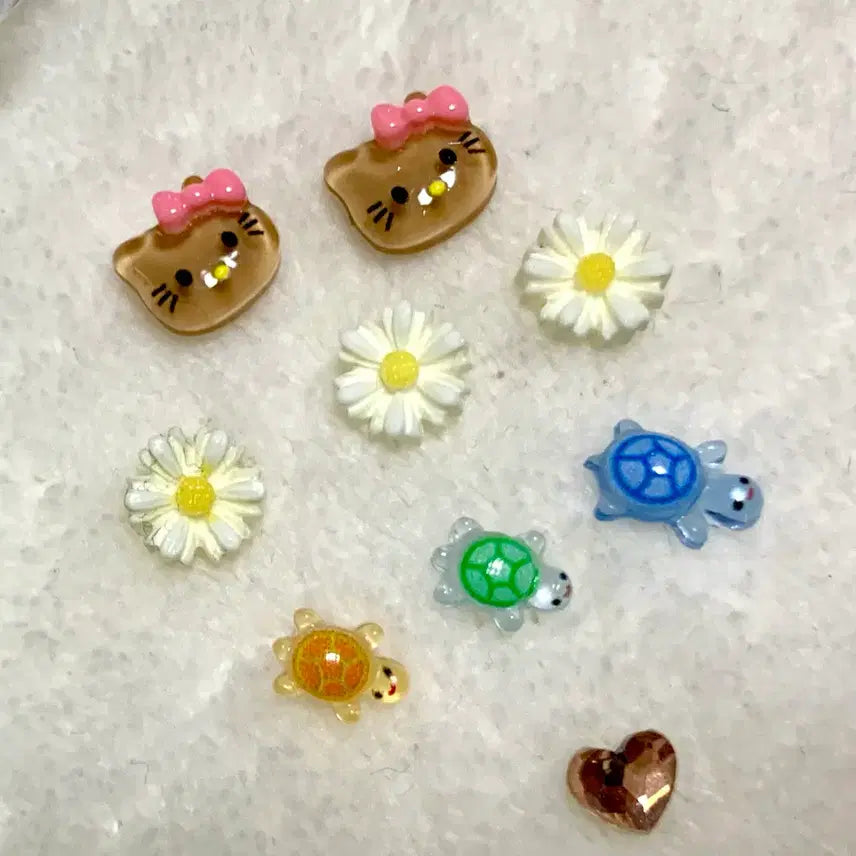 [BUNJANG] Mini Parts Set (Hello Kitty, Daisy, Turtle, Heart) - 8 Types / 미니파츠 8종 세트(헬로키티/데이지/거북이/하트)