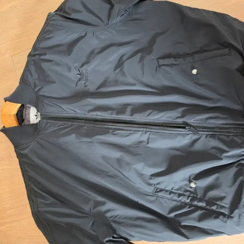 [BUNJANG] Adidas Oversized SST Bomber Jacket / 아디다스 오버사이즈 SST 봄버 재킷 B4 IW8422