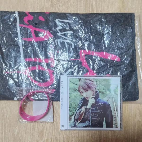 [BUNJANG] BLACKPINK Lisa 2024 Concert Goods Bundle Set / 2024 리사 내한 굿즈 일괄 판매