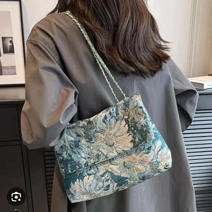 [BUNJANG] Flower Pattern Chain Shoulder Bag / 새상품 플라워 패턴 체인 숄더백 가방