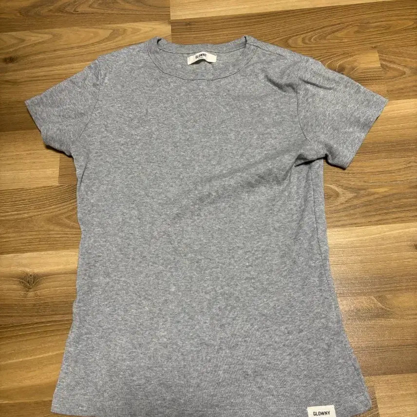 [BUNJANG] Gloomy Classic Short Sleeve T-Shirt / 글로니 클래식 반팔