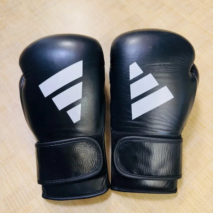 [BUNJANG] Adidas Boxing Gloves 16oz Black / 아디다스 복싱 글러브 블랙 신품급 16온스