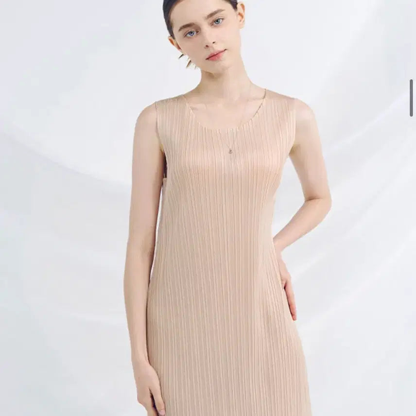 [BUNJANG] Jade Mong Glow Matte Sleeveless Dress Champagne Gold / [새상품] 제이드몽 글로우 매트 나시원피스 샴페인골드