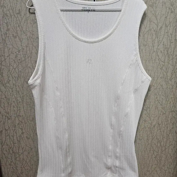 [BUNJANG] JLUE Symbol Embroidery Ribbed Tank Top Size 3 / 제이엘브 심볼자수 골지 나시 3사이즈 새상품